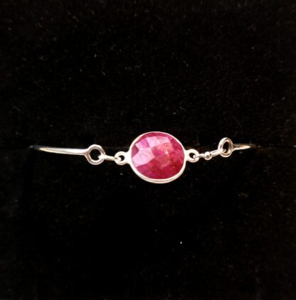 Boho - Silver ring bracelet and raspberry gemstone - Image 2