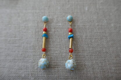 Beyond the sea - Turquoise and coral gemstones earrings