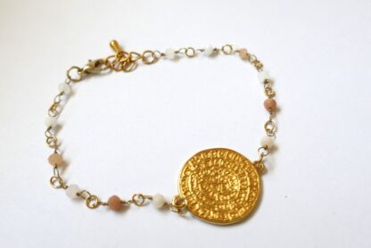 Chic for fall - Bracelet with medallion - Image 3